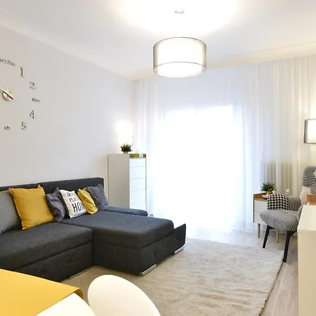 Appartement Kiralykut 1 - Ingyen Parkolas, Bicajok, Ac