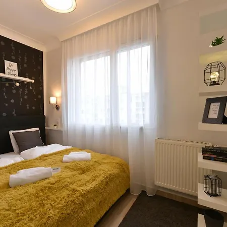Appartement Kiralykut 1 - Ingyen Parkolas, Bicajok, Ac Székesfehérvár