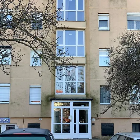 Apartment Kiralykut 1 - Ingyen Parkolas, Bicajok, Ac *